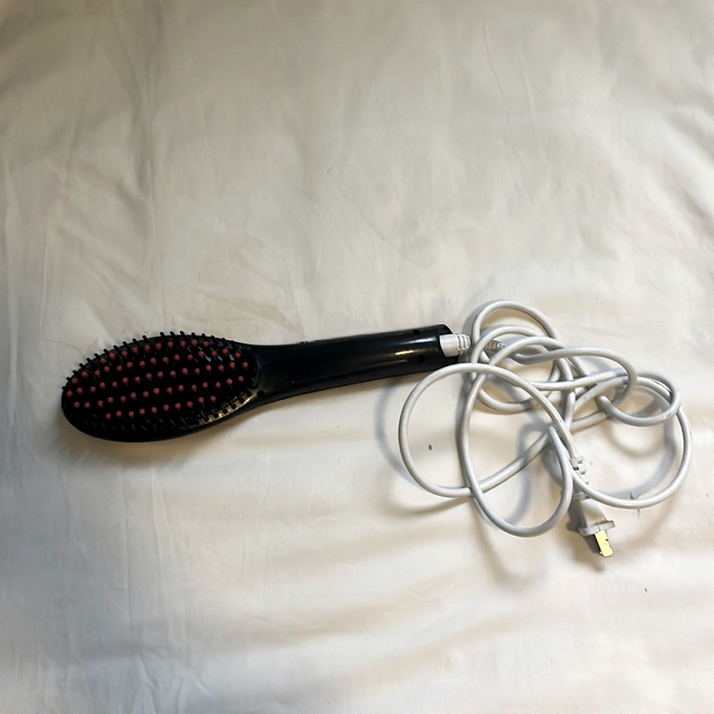 Straightening brush